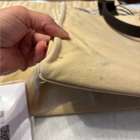 Burberry blue label Tote Bag with Signature Design with COA dust bag - Picture 7 of 17